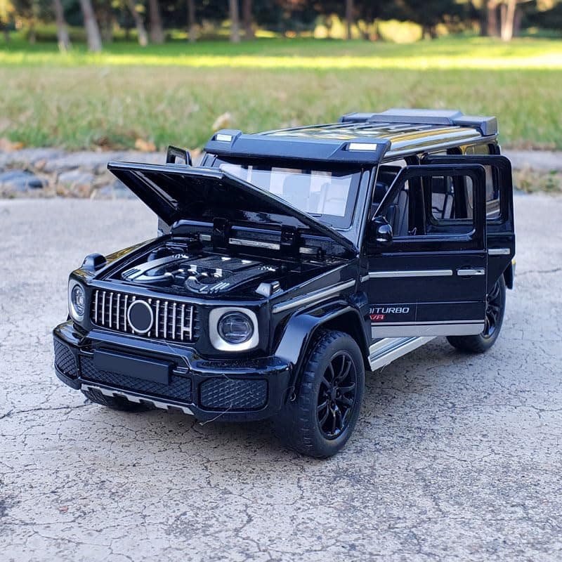 1:32 Mercedess Benzs G700 Off Road SUV Alloy Diecast Model Car Collection Children Birthday Present Hobbies Pull Back Sound Light (Black)
