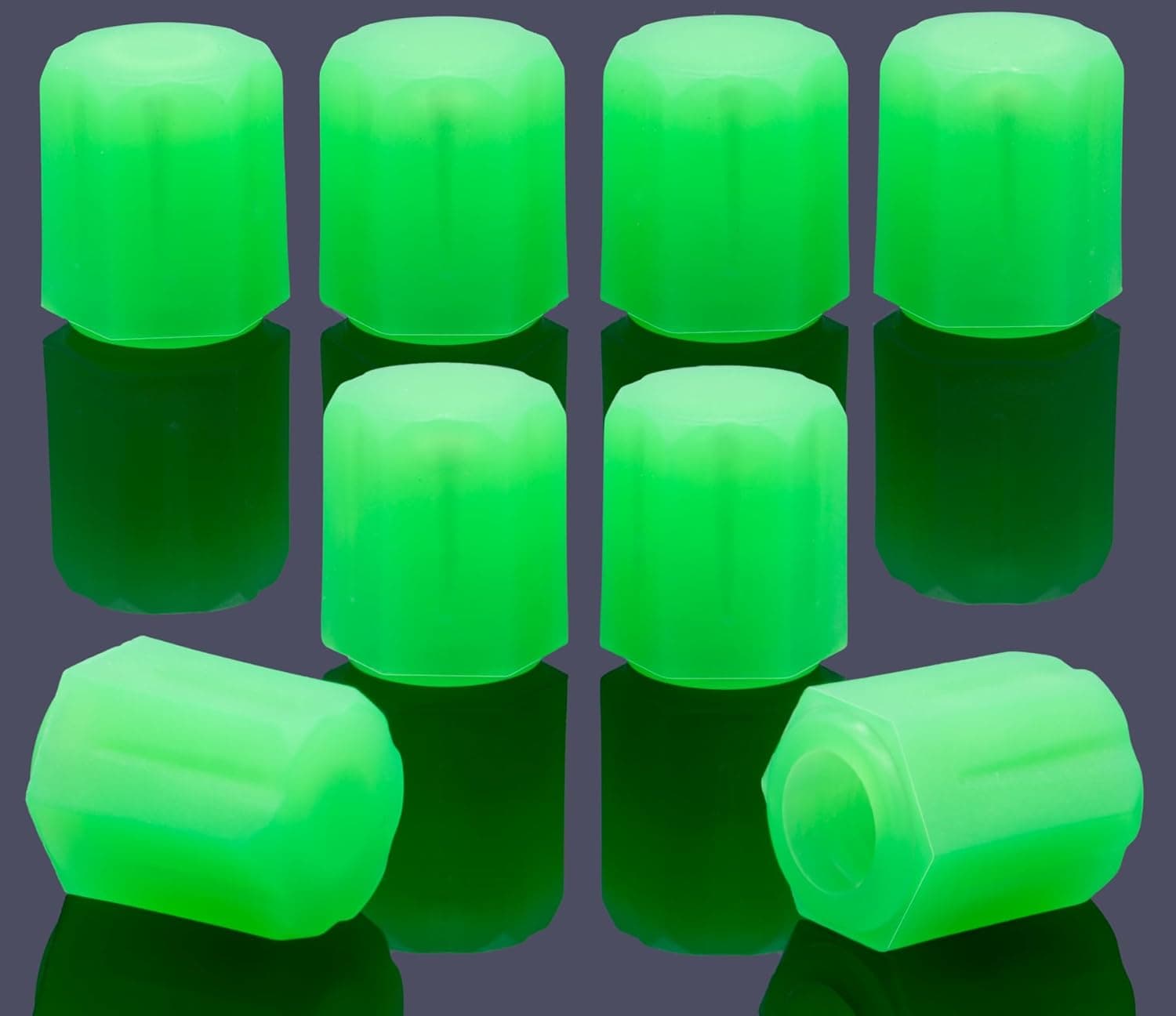 8PCS Fluorescent Tire Valve Stem Caps, Luminous Car Tire Valve Cap, Automotive Exterior Accessories for for Cars, Trucks, Bikes, Motorcycles, Bicycles(Green)