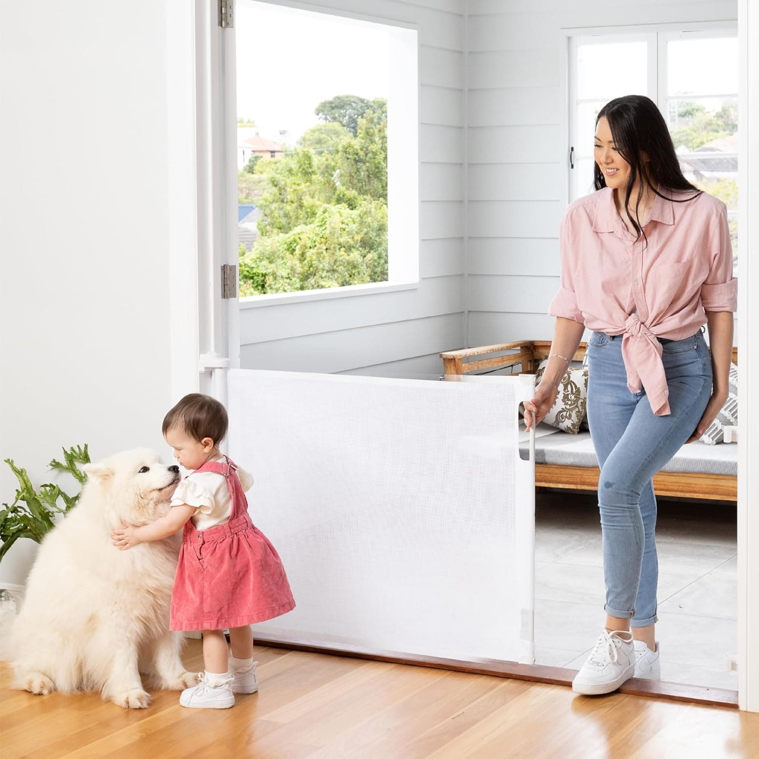 Retractable Baby Gate, Extra-Wide Safety Gate, Durable Stairs Telescopic Mesh, Dog Gate for Kitchen Stairs Doorway (White, 180cm x 86cm)