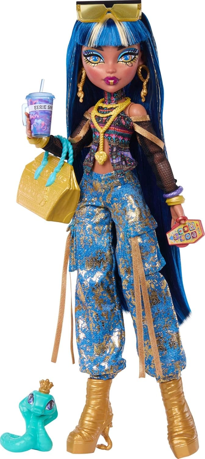 Monster High Doll, Cleo De Nile in Crop Top and Golden Denim Cargo Pants with Pet Snake Hissette and 7 Accessories like Salad, Smoothie and Purse, JHK32 | Mummy in Crop Top and Cargo Trousers in Gold Denim with Pet Snake Hissette and 7 Accessories such as Salad, Smoothie and Bag