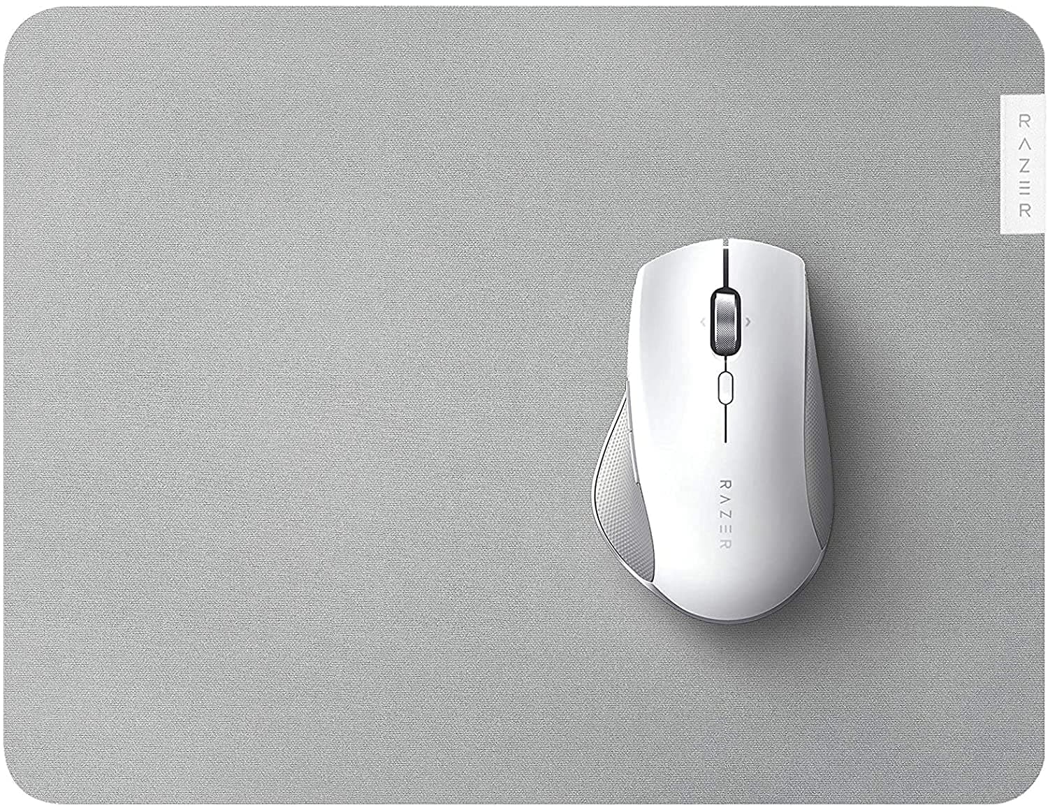 قاعدة ماوس برو جلايد ناعمة بقاعدة مطاطية مضادة للانزلاق لزيادة الانتاجية من رايزر، ابيض، ممحاة