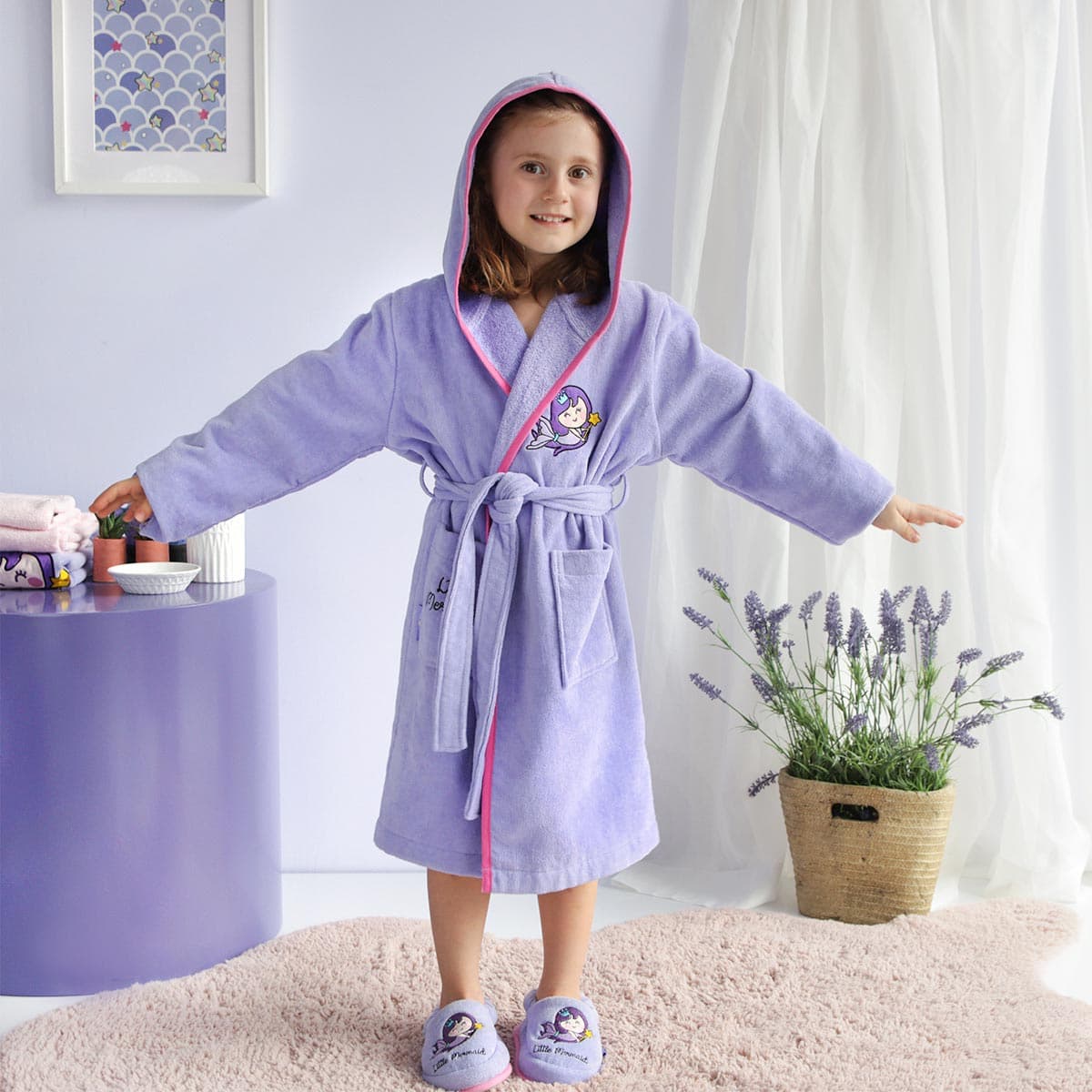 Kids Hooded Bathrobe, 5-6 Years, 100% Cotton Bathrobe, Ultra Soft and Absorbent Material, Hooded Children's Bathrobe for Girls, Purple, Little Mermaid Design