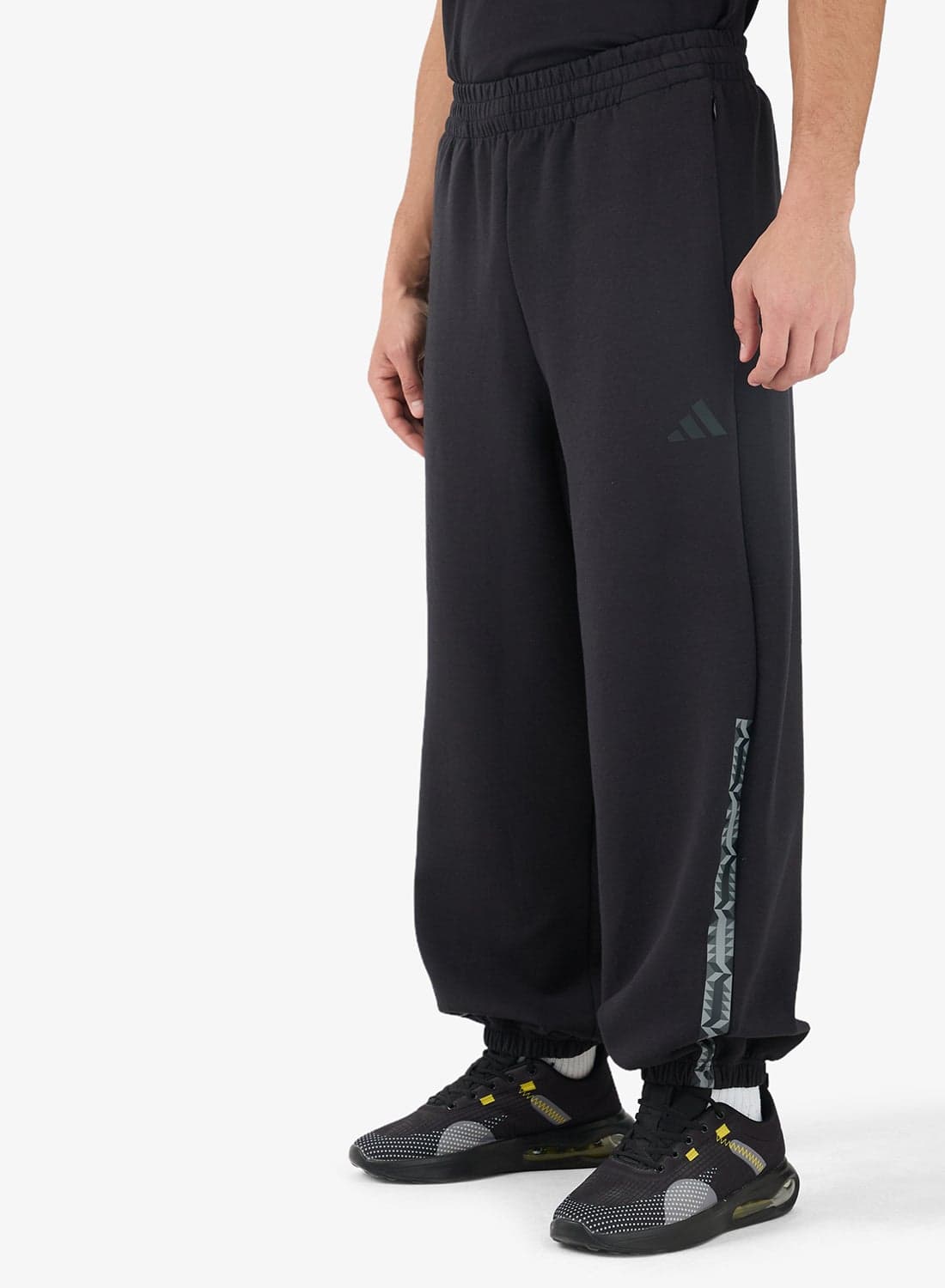 Saudia Travel Pack Soft Lux Sweatpants