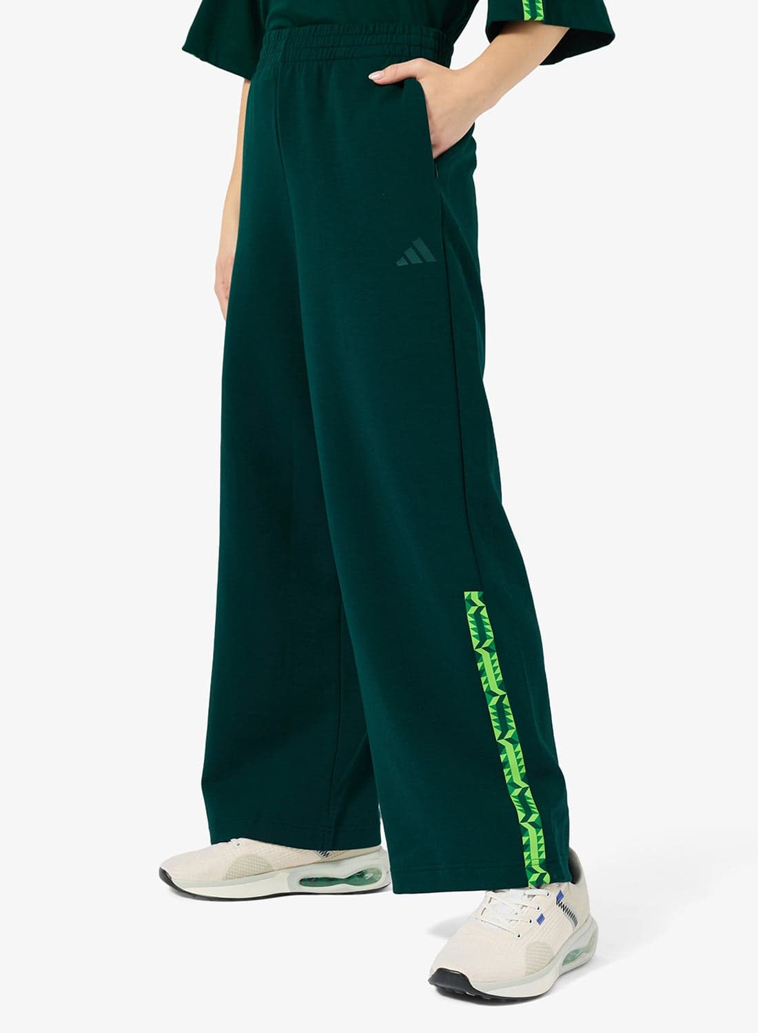 Saudia Travel Pack Soft Lux Sweatpants