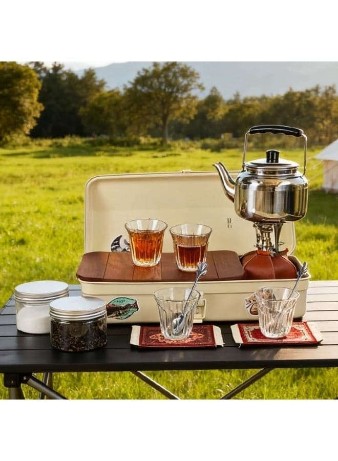 Portable Camping Tea Set in Metal Storage Box – All-in-One Outdoor Kettle, Mini Gas Stove, 4 Cups & Accessories – Compact 36×15×11 cm Travel Tea Kit for Camping, Desert Trips, Picnics & Road Adventures