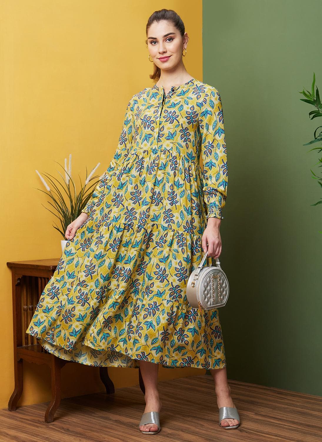 Globus Women Tropical Printed Tired Fit & Flare Midi Dress