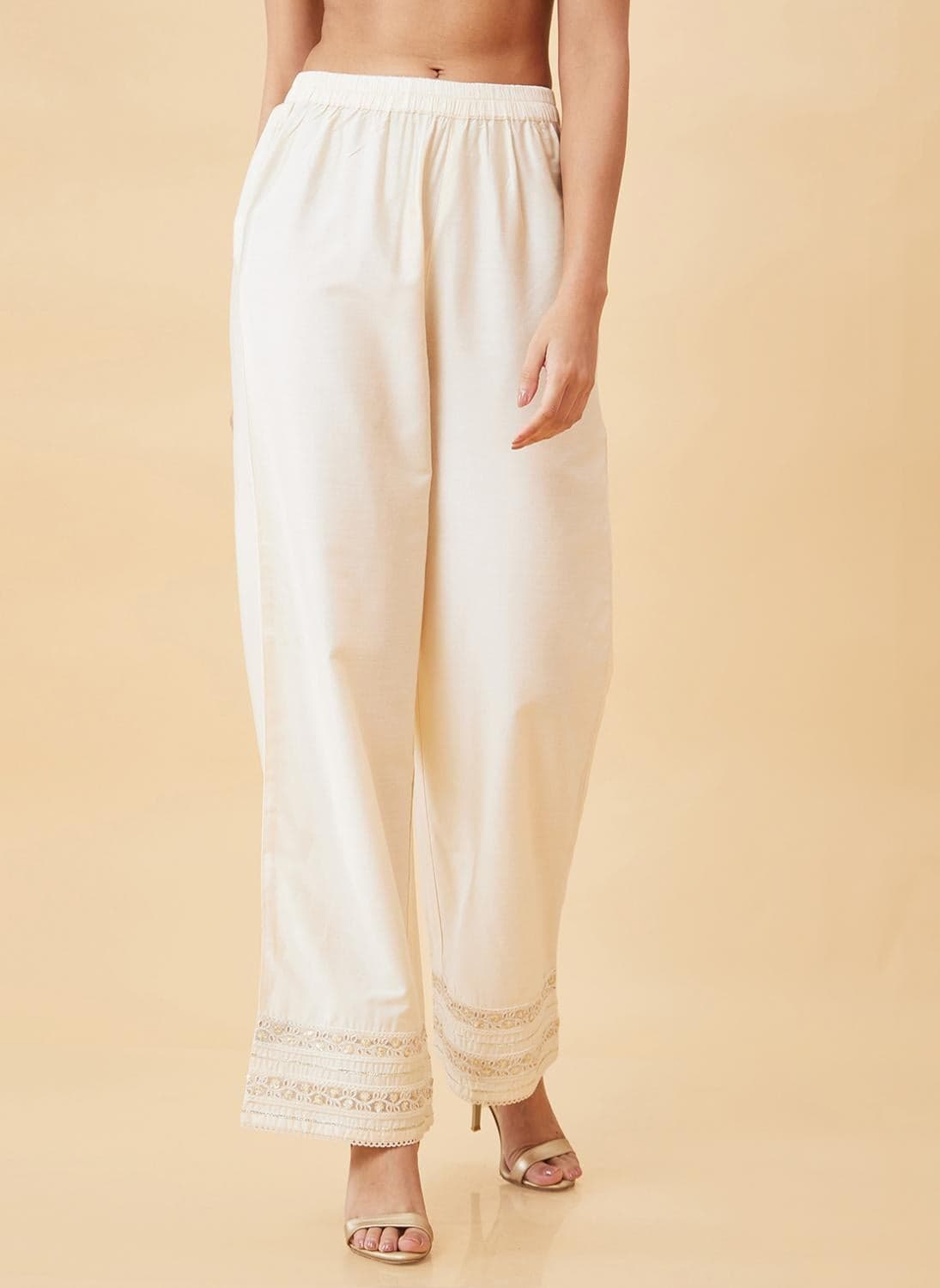 Globus Women Off White Straight Palazzos with Lace Hem Design