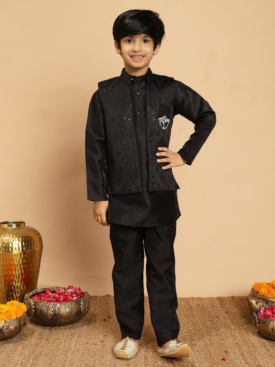 Boys Black Cotton Silk Kurta Set With Shrug