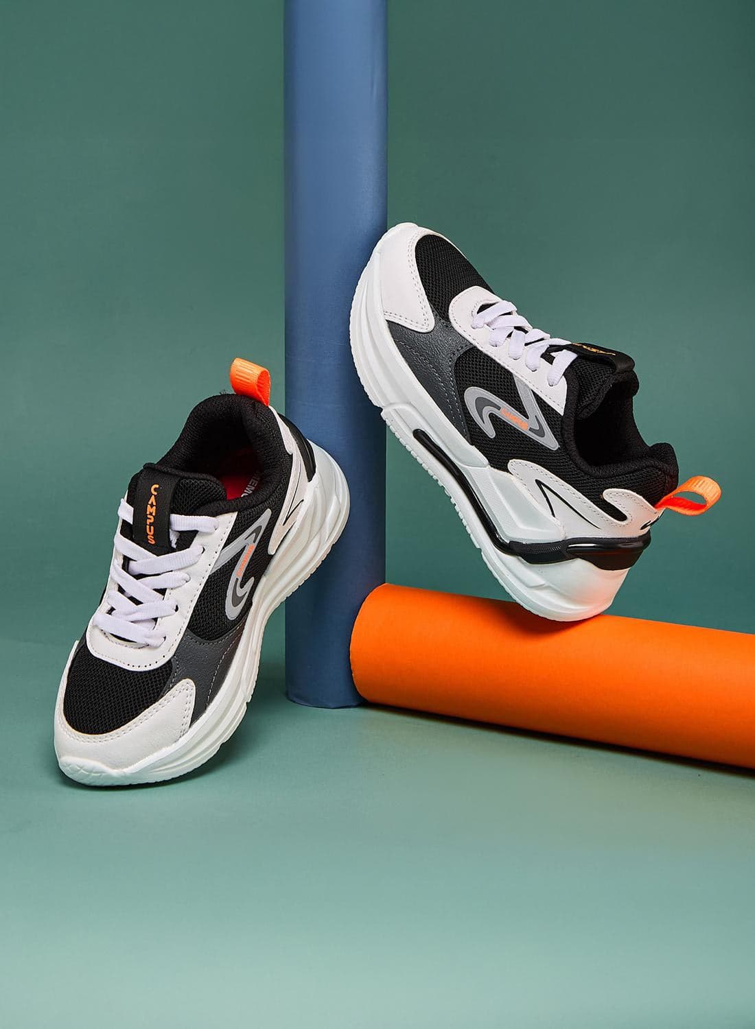 Men's Low-Top Sneakers - Lightweight, Minimalist Designed for Style