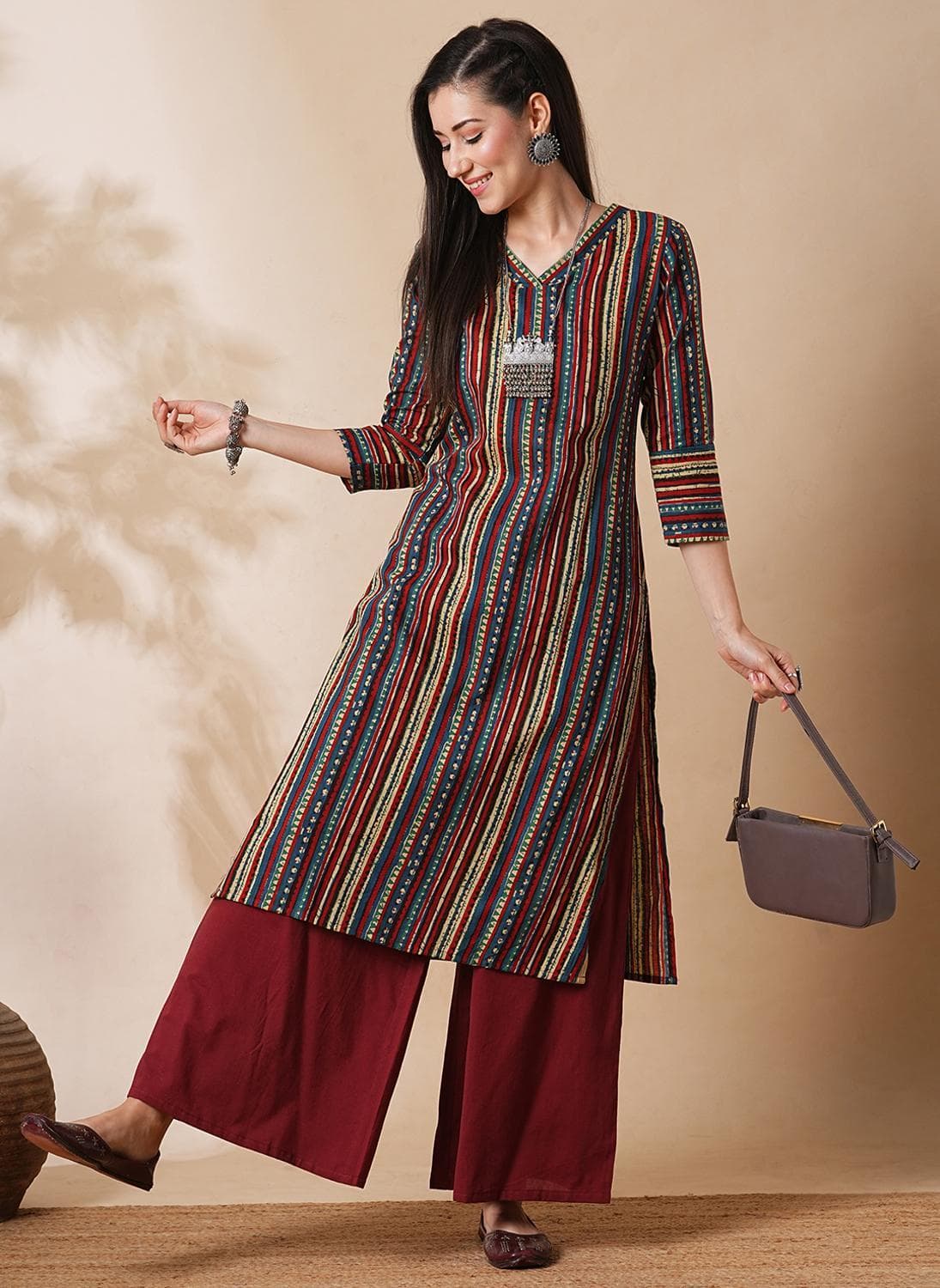 Globus Women's Maroon Geometric Print A-Line Kurta Set with V-Neck