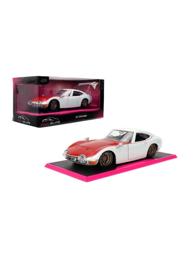 Toys Pink Slips 1967 Toyota 2000GT Die-Cast Car with Base, Toys for Kids and Adults – 1:24 Scale, White/Red