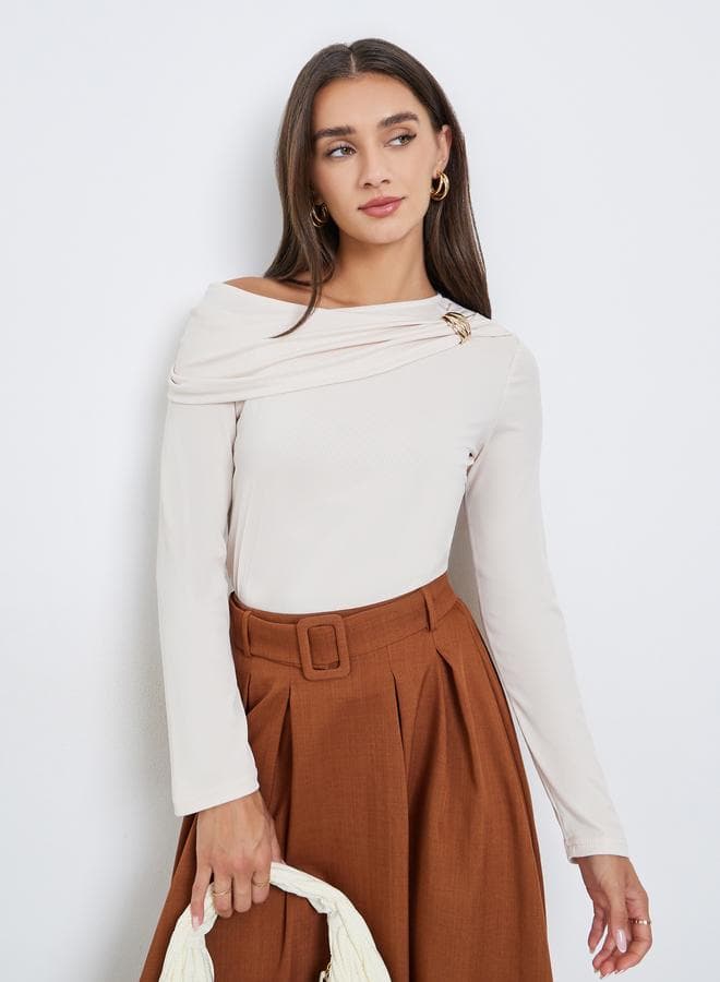 Solid Metal Buckle Detail Knit Top