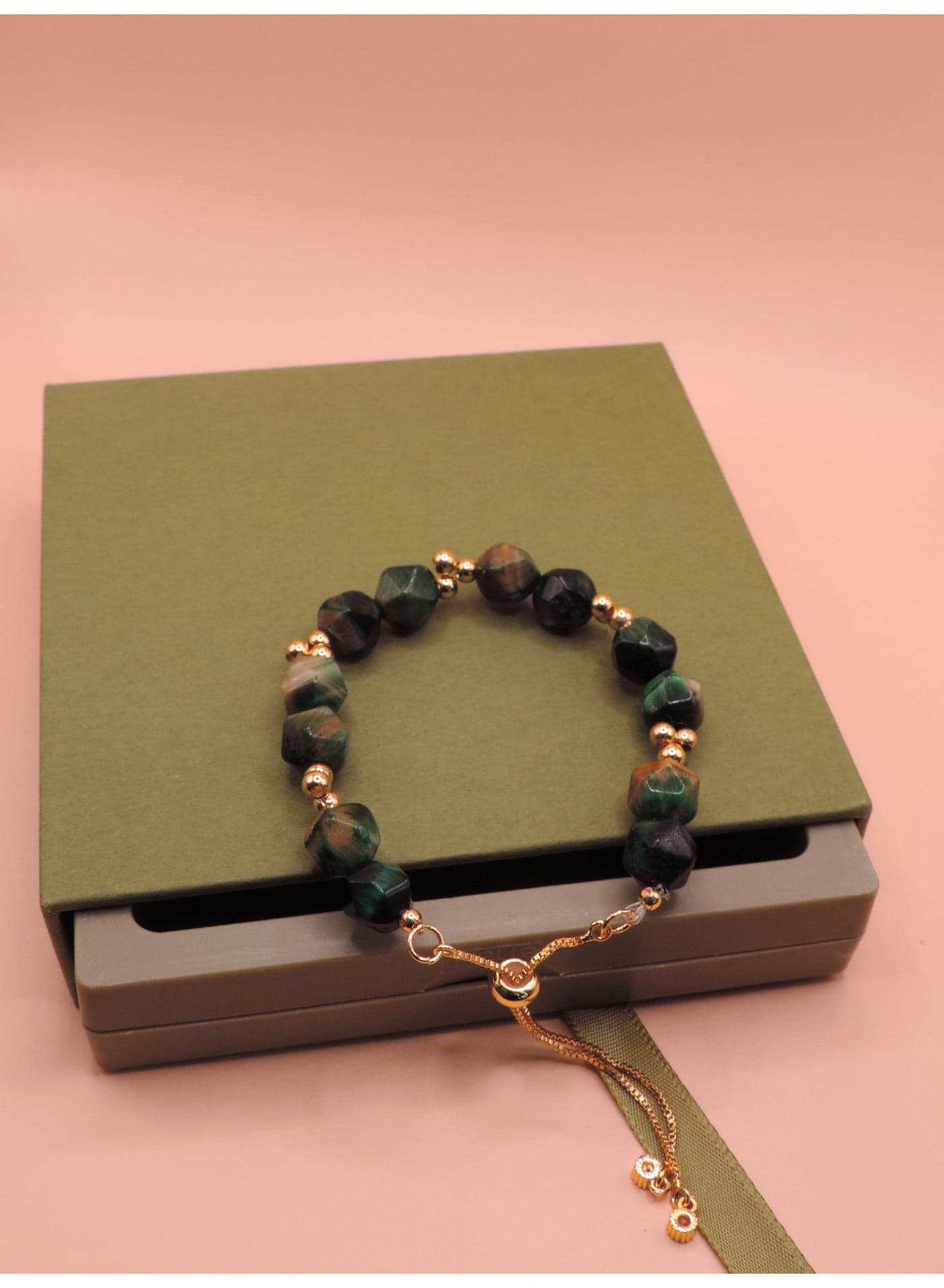 Natural Moss Agate / Hexagonal Cut / Handmade Bracelet