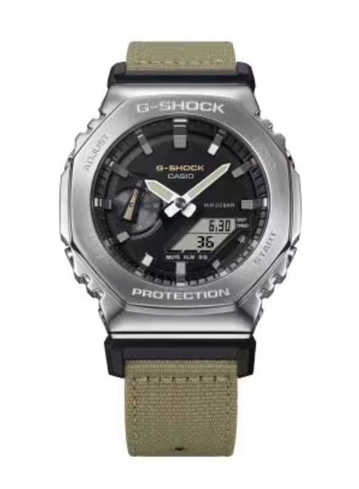 G-shock Men's Watch GM-2100C-5ADR Metal Bezel 200m Water Resistance Watch.