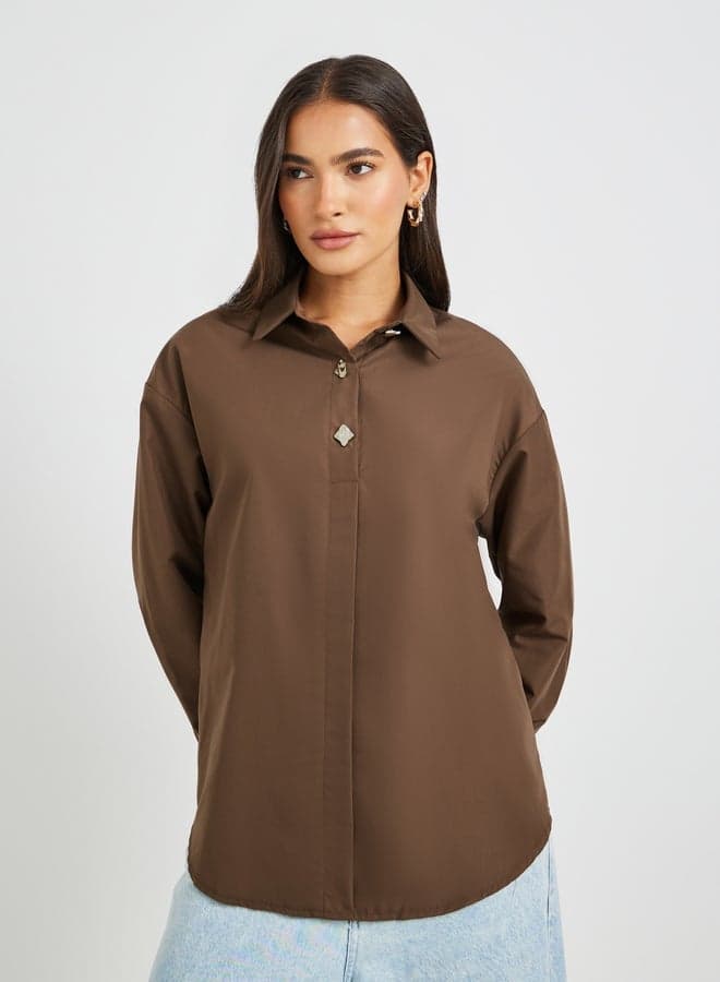 Solid Oversized Buttoned Spread Collar Shirt
