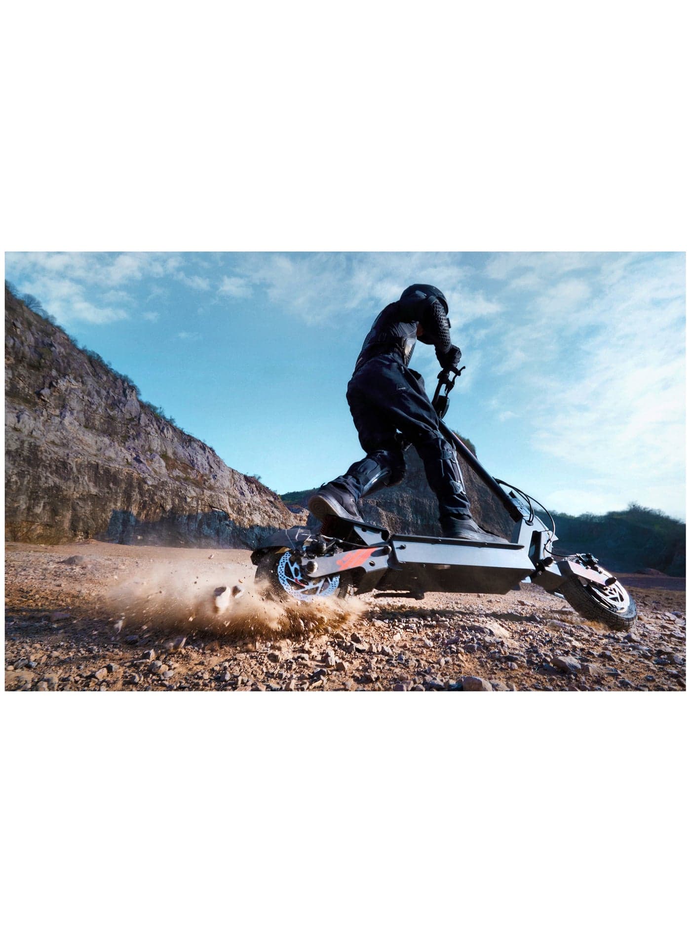 Yadea G10 Electric Scooter with 50KM Range, 800W Motor, Touchscreen, Dual Suspension & Disc Brakes – Off-road Tubeless Tires – Max Output 1200W