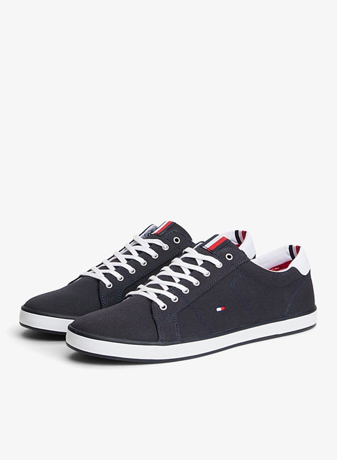 Canvas Lace Up Low Top Sneakers