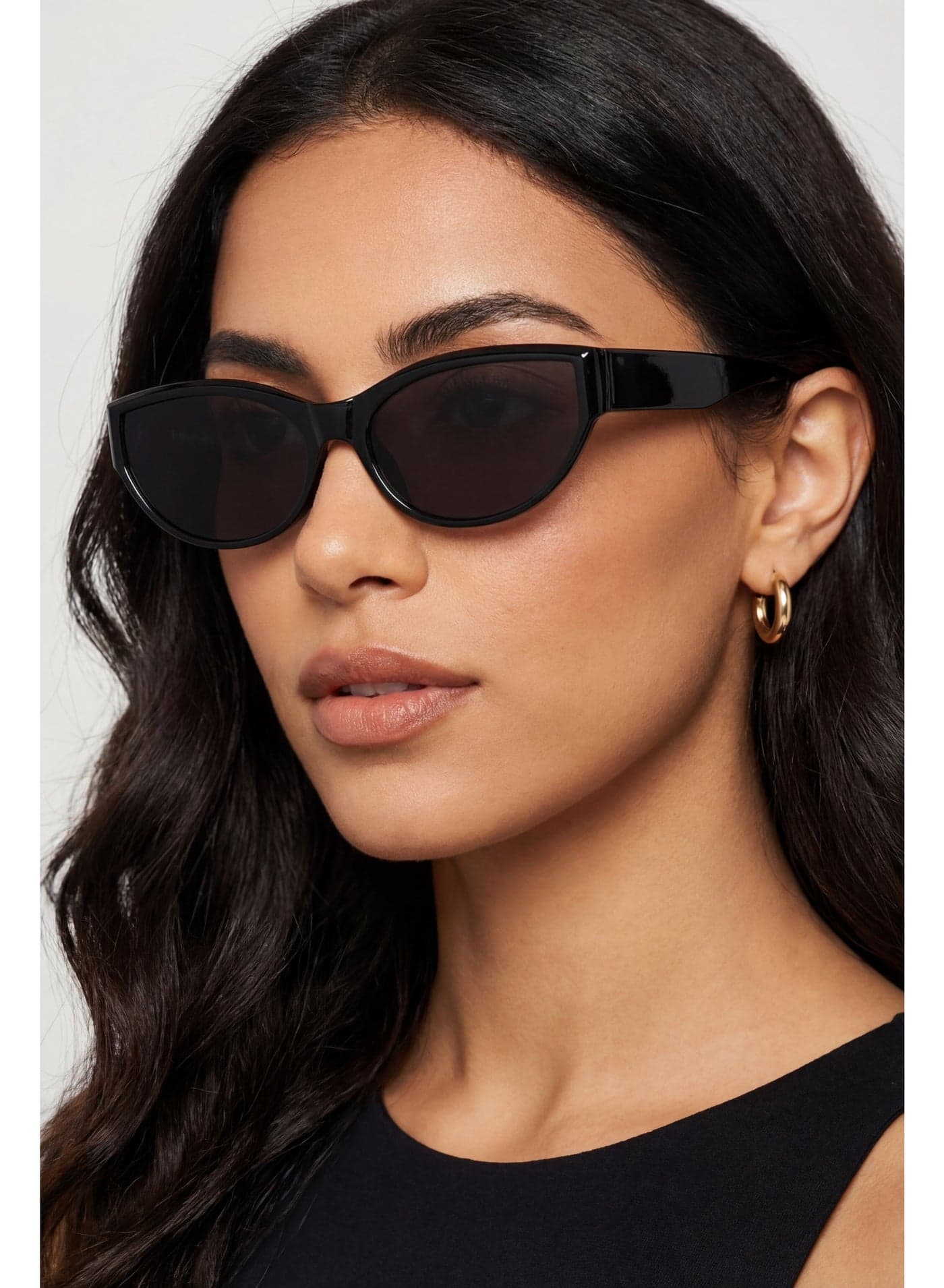 Women’s Oval UV400 Protection Sunglasses – Black Frame & Black Lenses