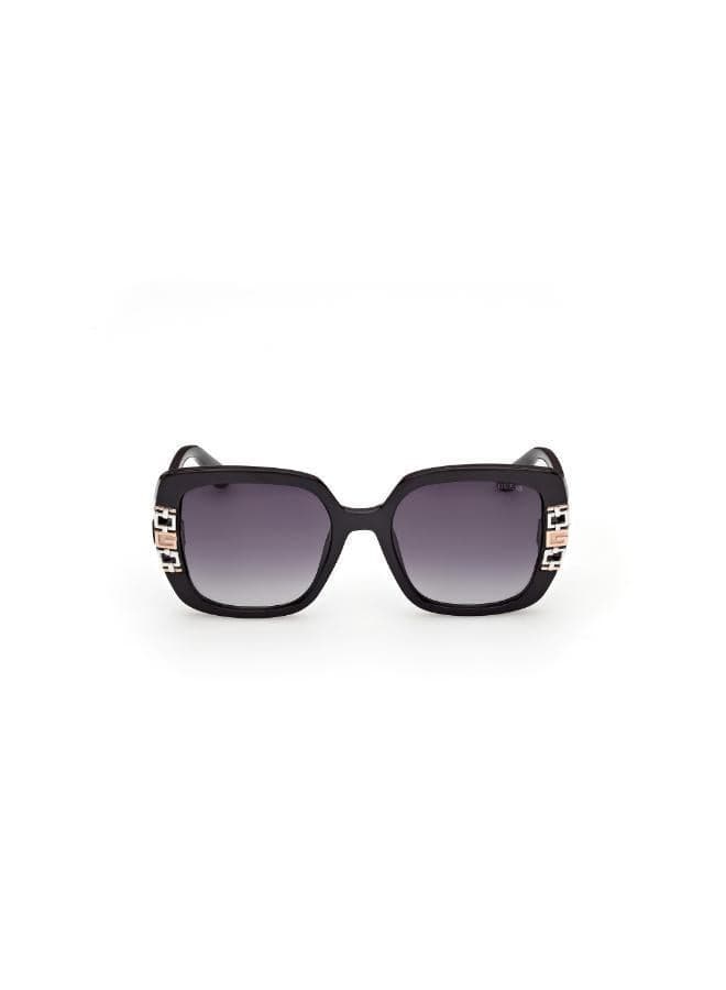 oversized sunglasses