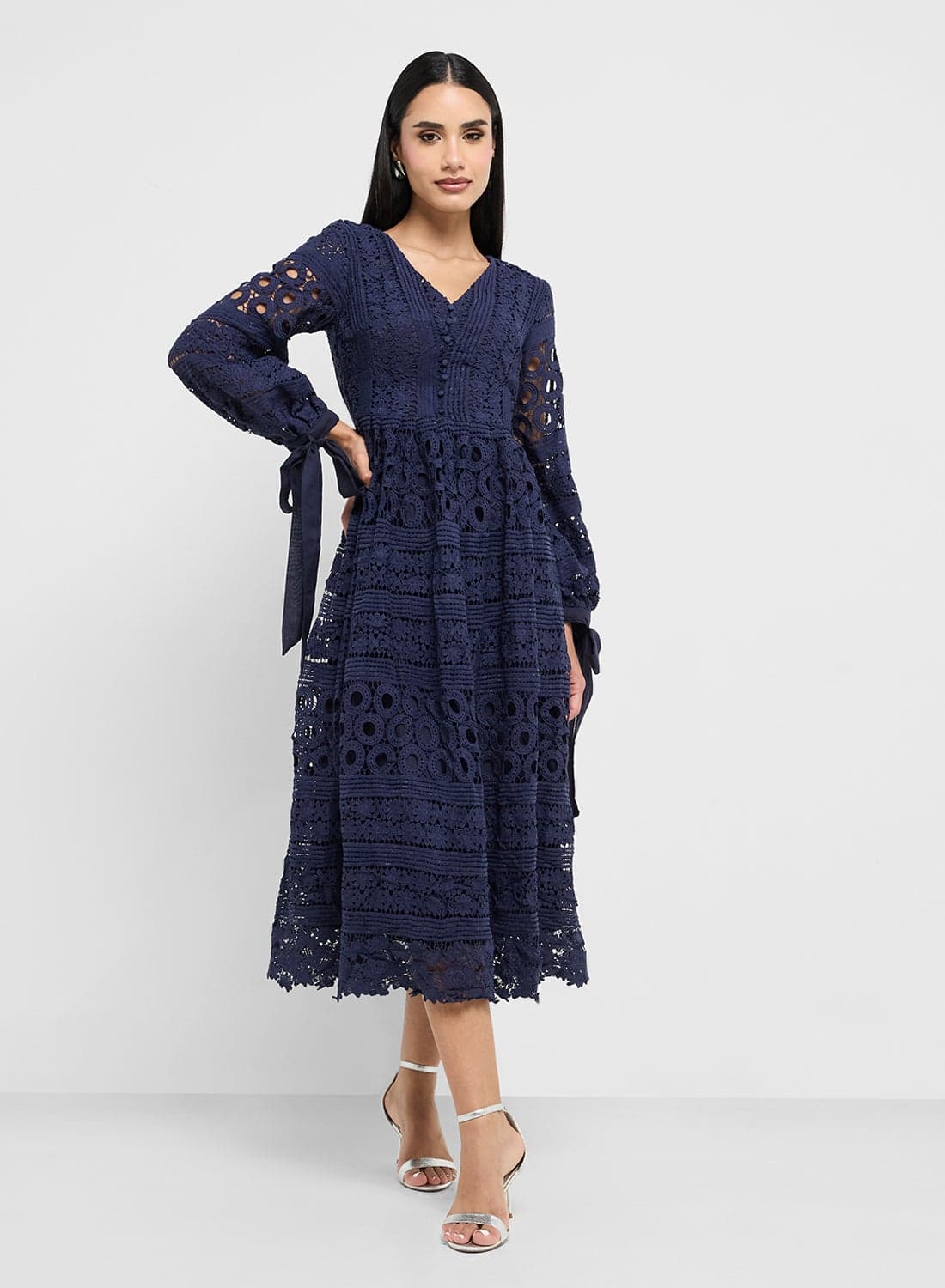Lace Detail V-Neck Midi Dress