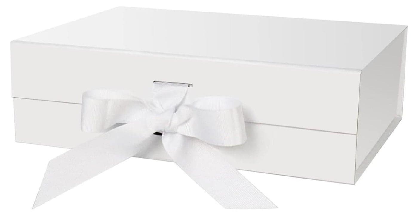 Luxury Magnetic Gift Box, White Medium Gift Box with Ribbon, Folding Gift Box for Presents With Magnetic Lid, Suitable for Festival, Birthday, Anniversary, 26x19x8 cm