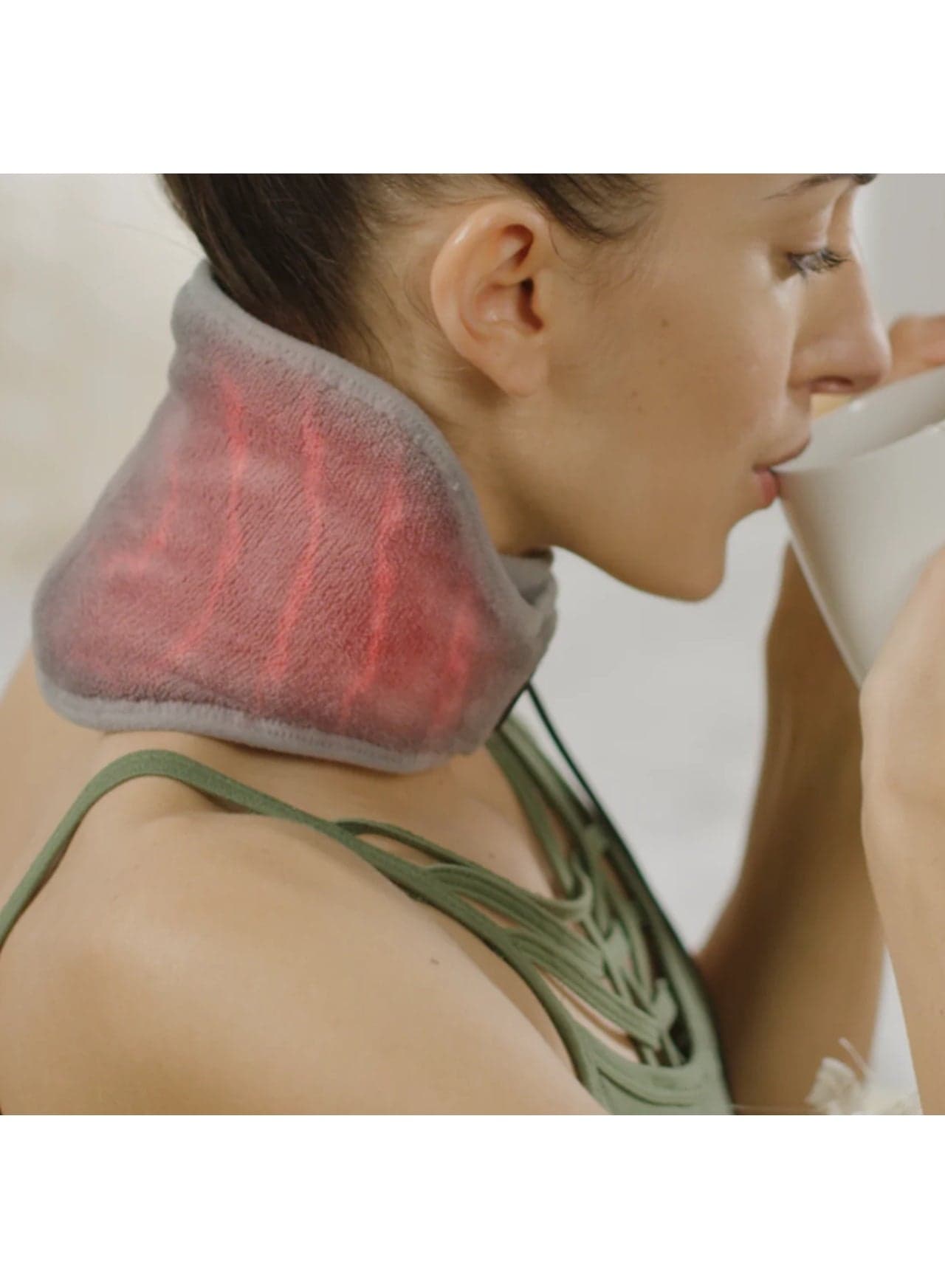 Heat Neck Wrap, Personal Electric Neck Heating Pad with Vibrations, 3 Heat & 3 Vibration Settings- 9 Relaxing Combinations (Royal Grey)