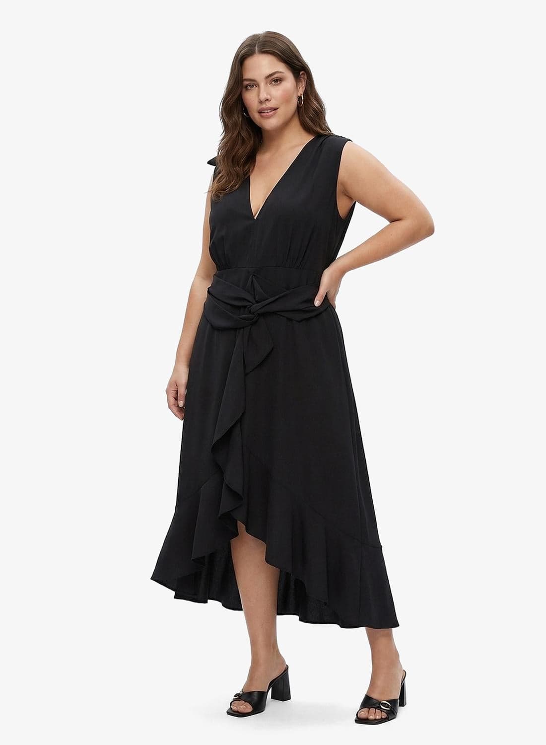 Sleeveless Dress With Ruffled Hem