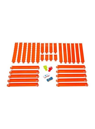 Hot Wheels Car Track Set, Track Creator Deluxe Pack & 2 1:64 Scale Die-Cast Vehicles, 25 Feet Of Different Length Speed Snap Track & Connectors
