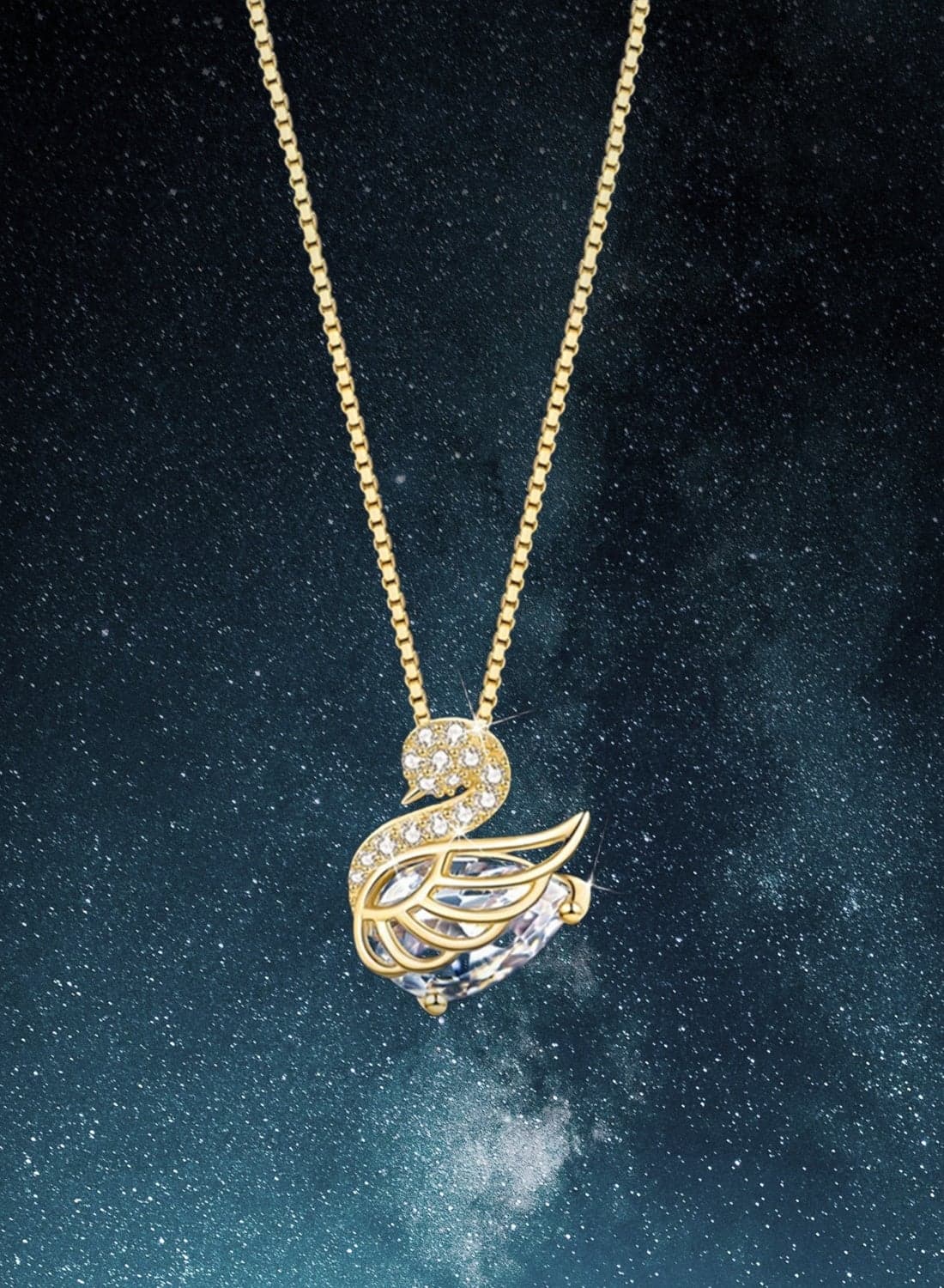 Swan Crystal Necklace - 18K Gold Plated Titanium Steel Chain,Valentine's Day birthday gift, suitable for Women girls