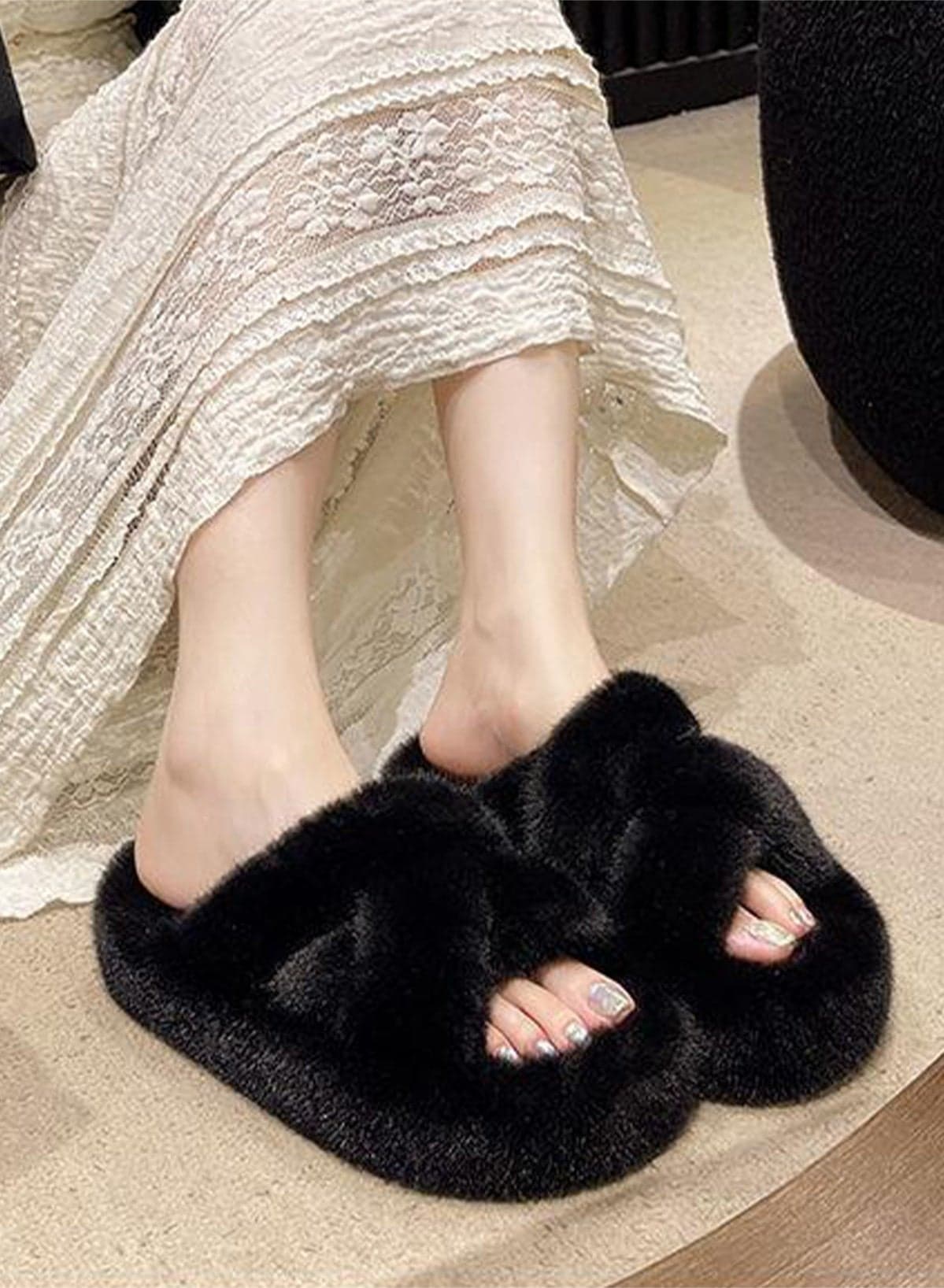 Women's Fluffy Slippers Solid Color Platform Slippers - Casual Winter Shoes Slippers, Stylish Cross Band Fluffy Slippers, Comfortable Indoor House Slip Ons Slippers - Plush Fleece Lining,Anti-Slide Open Toe House Slippers- Perfect Gift for Family and Friends,Black