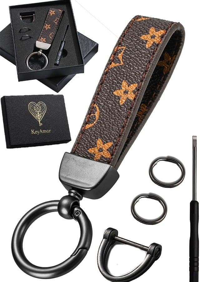 Elegant metal and leather keychain car keyholder Stylish car keychain with 3 key rings perfect as a gift or car accessories brown colour and comes in a gift box.