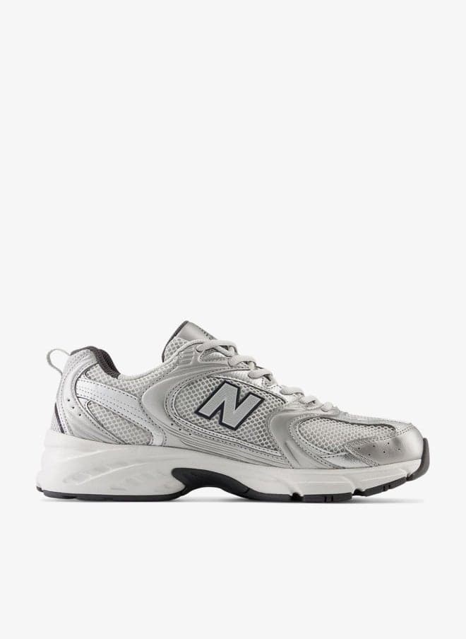 530 Sneakers