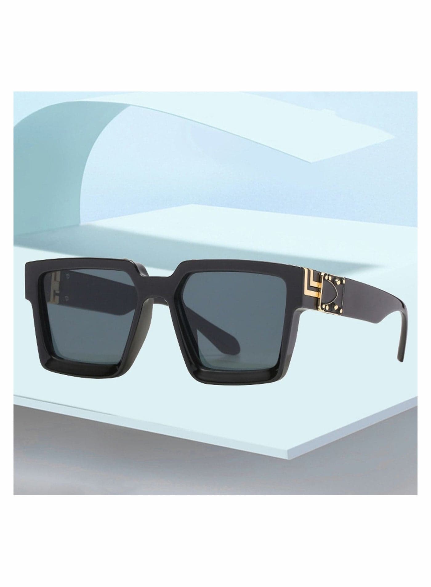 Square Oversized Sunglasses Women Men Thick Frame Rectangle Sun Glasses Stylish Eyeglasses Vintage Lightweight UV400 Protection for Shopping Outdoor Sport Hiking Fishing