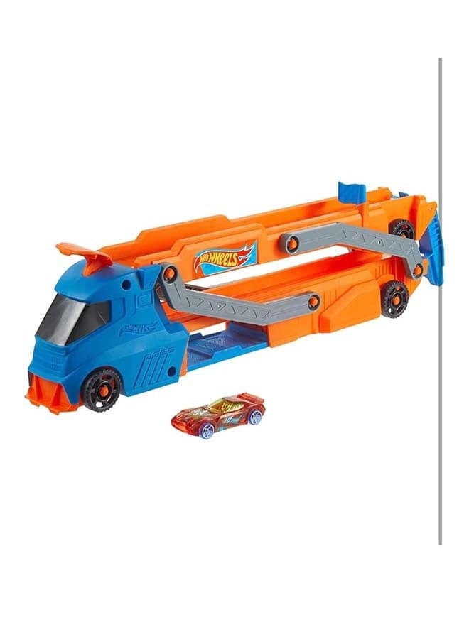 Hot Wheels Toy Car, Truck, Hauler & Track with 1:64 Scale Toy Car, Large Truck Transforms into 2.5+-ft Raceway with a Launcher, Stores up to 9 1:64 Scale Cars, Connects to Other Sets