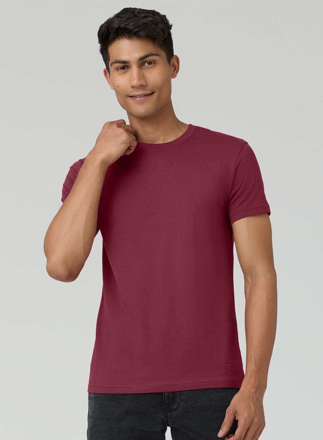 Men's Cotton Solid Regular Fit Round Neck T Shirt Wine