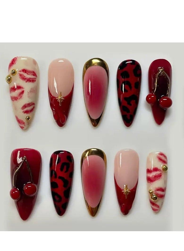 SYNSYB French Tip Press On Nails - Package Soft Gel French false Nails Short, Salon-quality Press On Nails, Seamless Glue-on Nails for Woman Nail Art Manicure