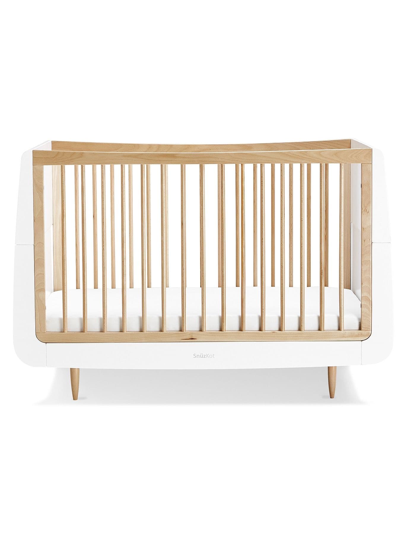 Kot Skandi Cot Bed For Infant And Baby/Kids/Toddler, Easily Convert To Toddler Bed, Made of Sustainably Sourced Wood, Suitable From 0 To 10 Years (W72 X L133Cm X H89Cm) - Natural