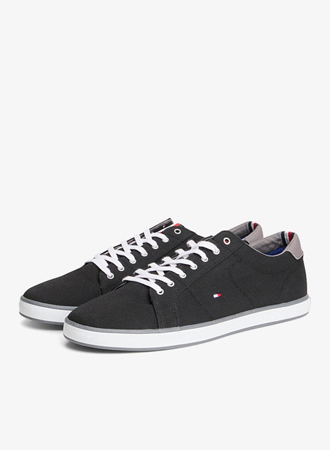 Canvas Lace Up Low Top Sneakers