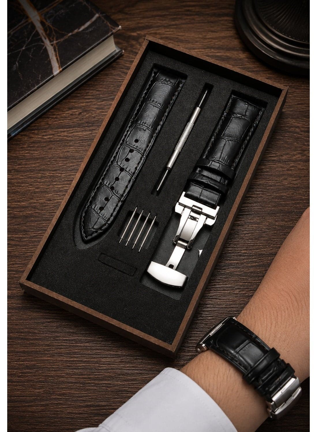 22mm Genuine Leather Watch Strap Crocodile Pattern With Deployment Clasp Tool Kit And Gift Box Black