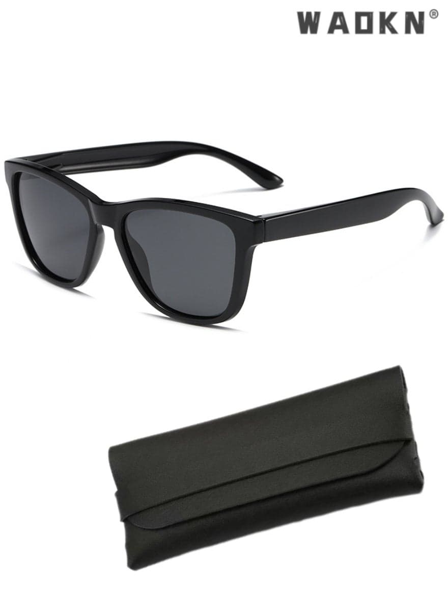 Polarized Sunglasses for Women Men Trendy Classic Retro Designer Style,Classic Sunglasses Shades for Womens,Polarized UV 400 Protection Classic Fashion Lightweight Sun Glasses Driving Fishing Outdoor