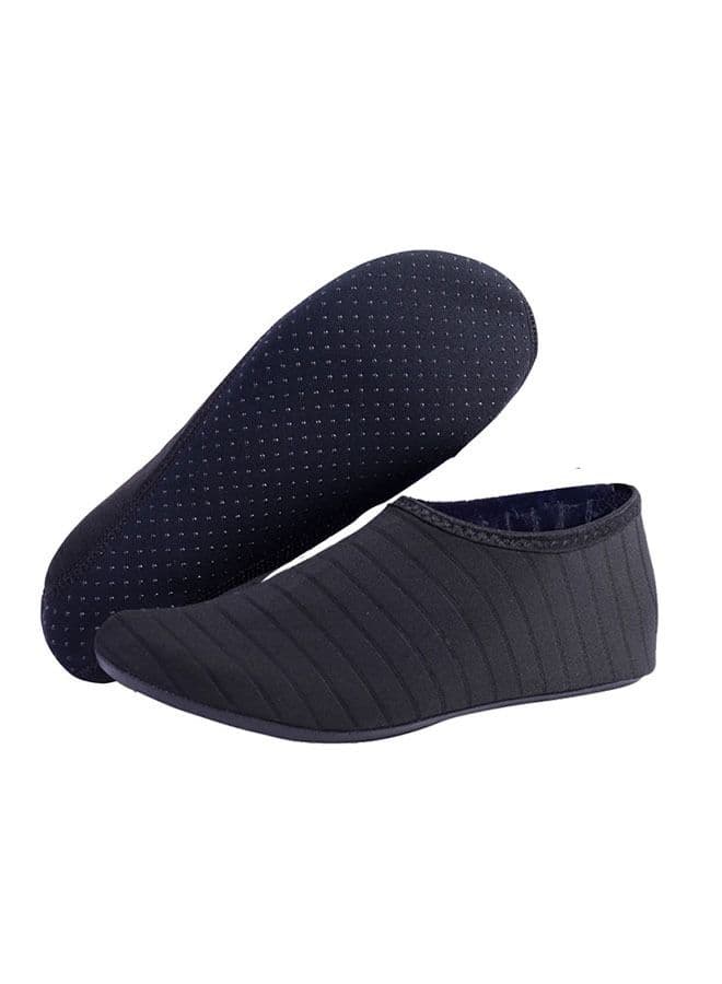 1 Pair of Comfortable and Non Slip Breathable Diving Snorkeling Socks