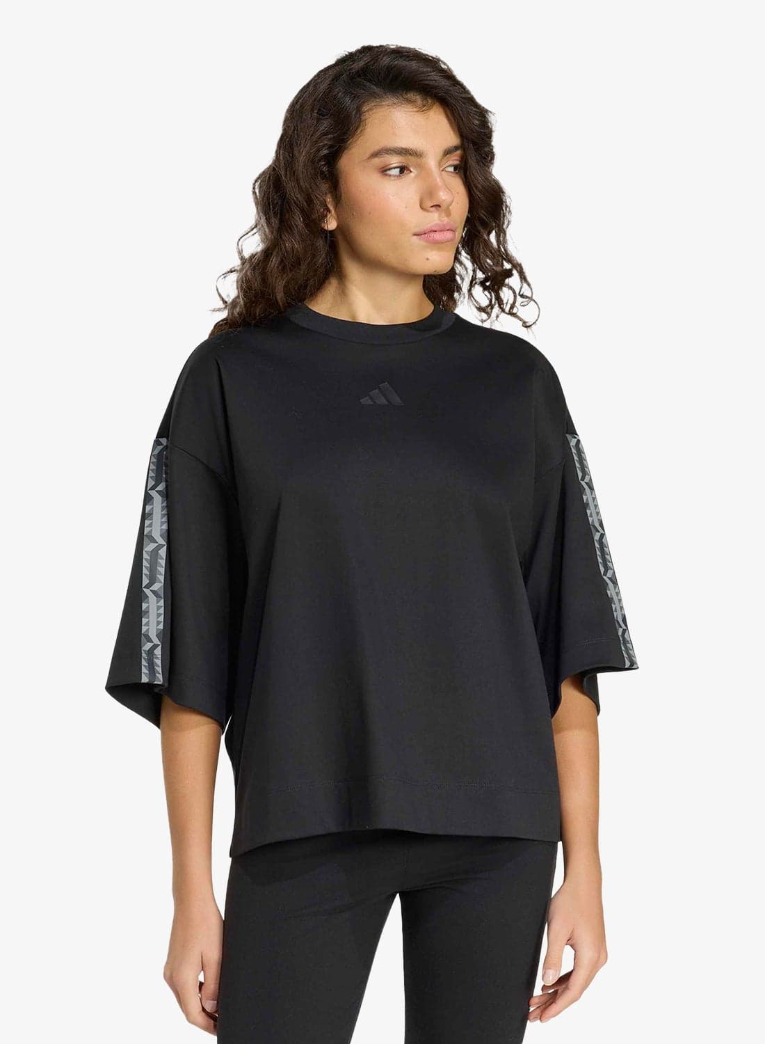Saudia Travel Pack Soft Lux Loose T-Shirt