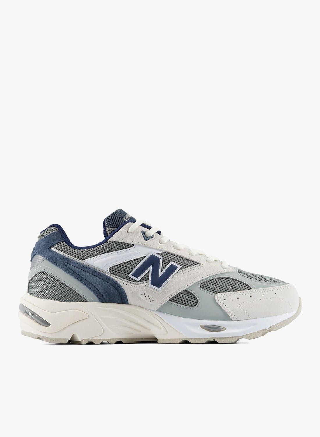 880R Sneakers