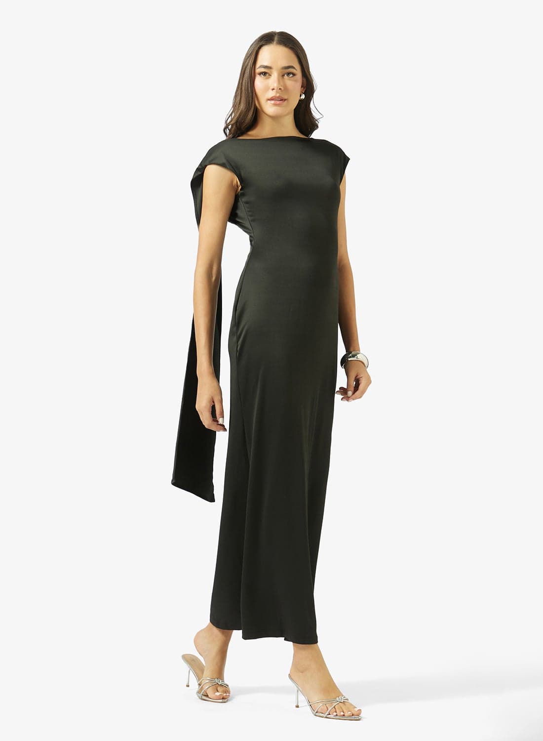 Off Shoulder Assymetric Dress with Trail