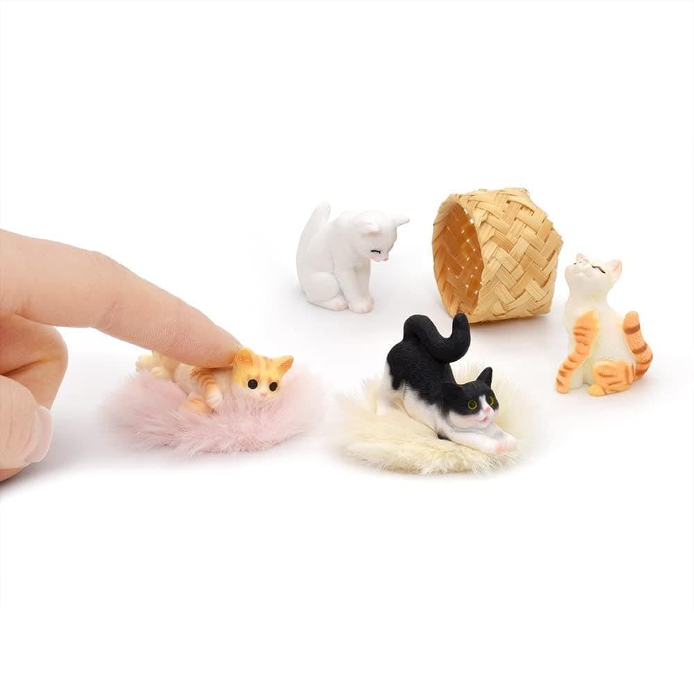 Cat Figurines, 1/12 Scale Cat Figurines for Dollhouse Miniatures, Hand-Painted Mini Cats Statue, Tiny Collector’s Figurine, Dollhouse Accessories, Mini Pet Sculpture, Cake Toppers & Gift Decor