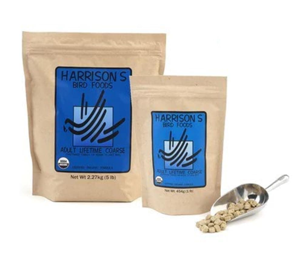 Harrisons Adult Lifetime Coarse complete diet in a size of piece that is usually preferred by larger parrots, such as Amazons (454g)