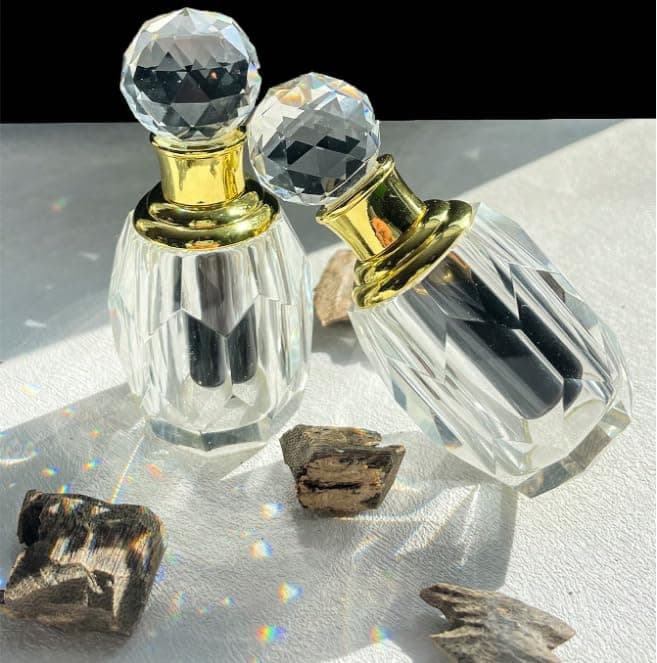 Premium Oud Oil Collection Set, 1g, 3 Varieties with Crystal Bottles, Ultimate Enjoyment, Energy Boost, Daily Care