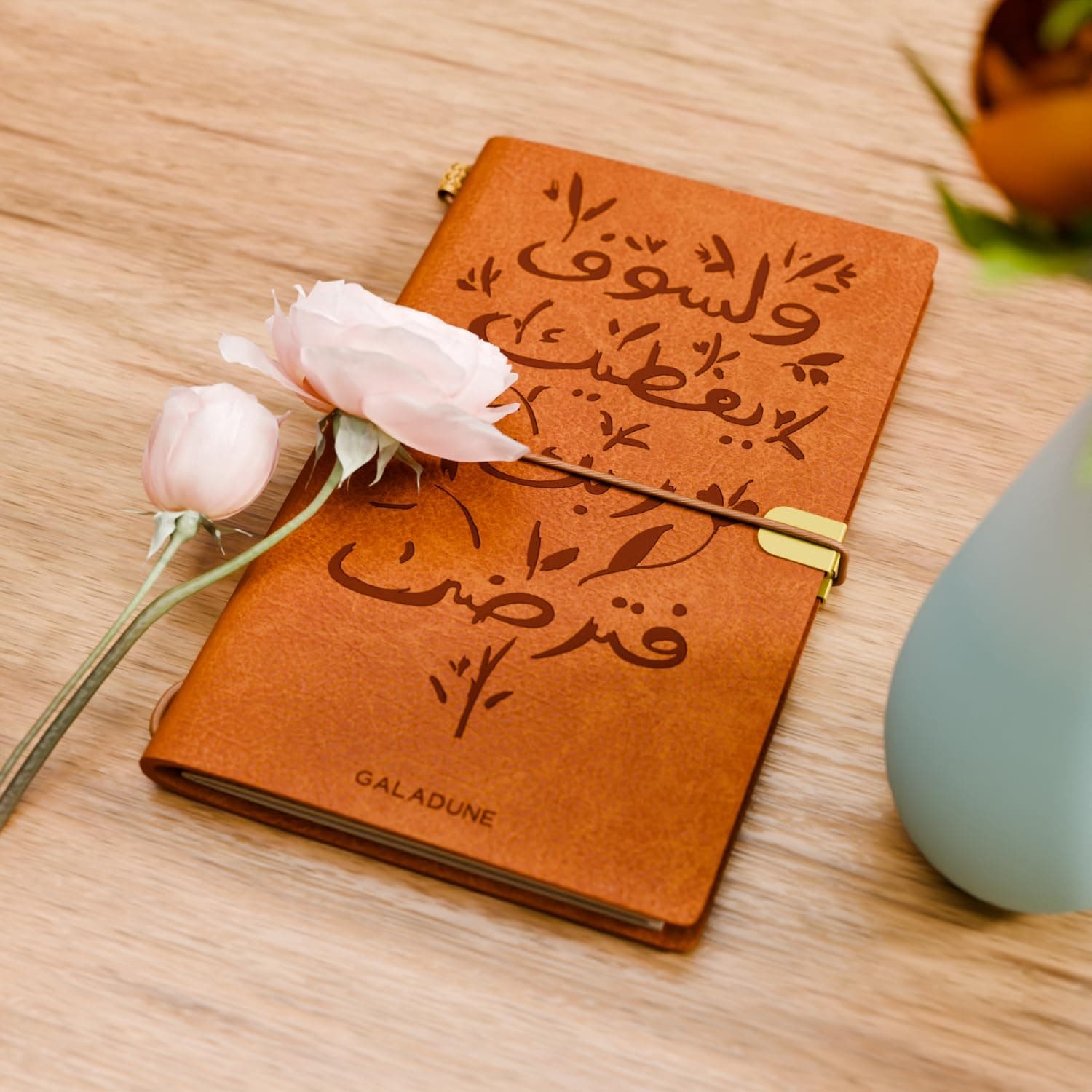 دفتر ملاحظات جلدي بغلاف ناعم وطابع عتيق مع صفحات قابلة للإزالة، مثالي للسفر والعمل والكتابة اليومية مثالية للرجال والنساء من جالادون