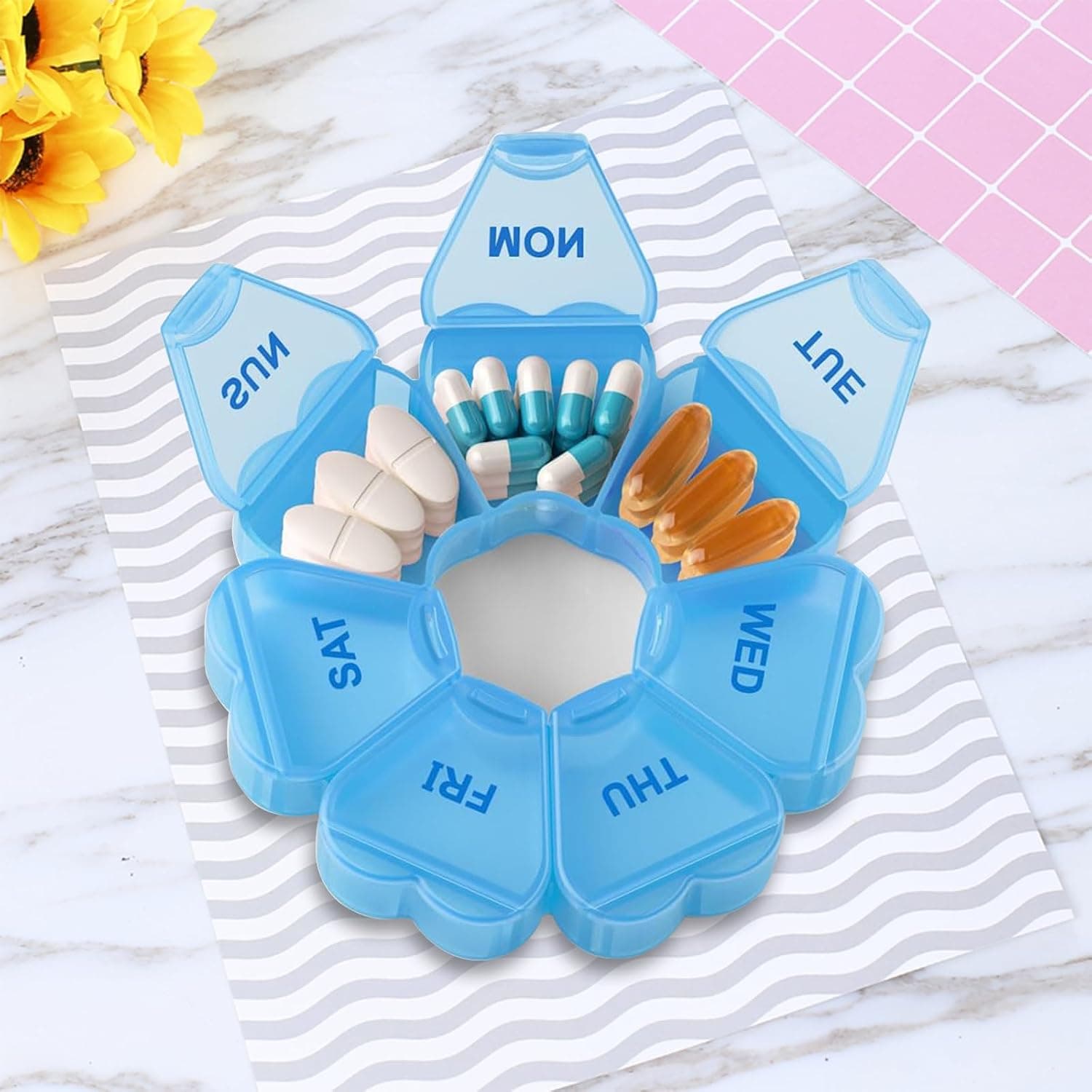 7 Day Pill Case Large Weekly Pill Organizer Portable Travel Pill Box One Week Daily Vitamin Box Large Capacity Compartment Pill Supplement Box Fish Oil Pill Container Petal Shaped Medicine Box