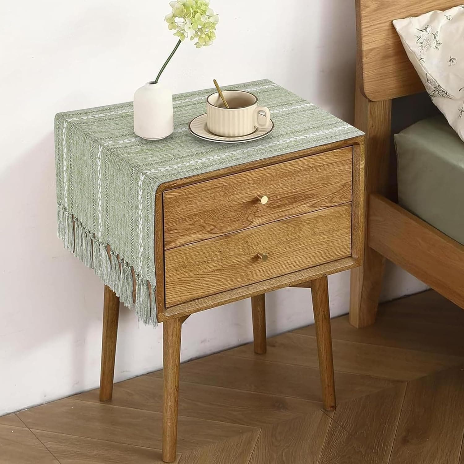 غطاء بسيط بشراشيب لطاولة السرير من تزويق مناسب والتلفزيون والميكروويف والغسالة والثلاجة أخضر بطانة